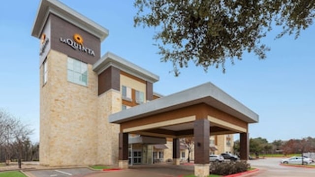 La Quinta Inn & Suites by Wyndham Austin - Cedar Park hotel detail image 1