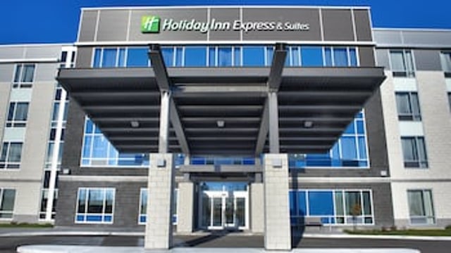 Holiday Inn Express & Suites Vaudreuil, an IHG Hotel hotel detail image 3