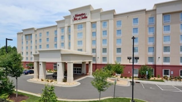 Hampton Inn & Suites Durham/North I-85 hotel detail image 3