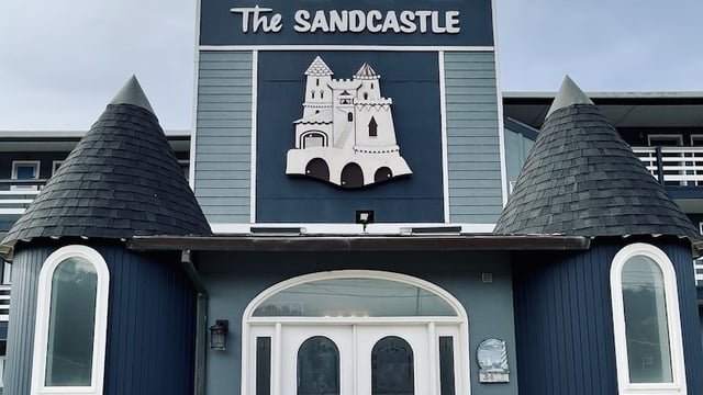 Sandcastle Beachfront Motel hotel detail image 1