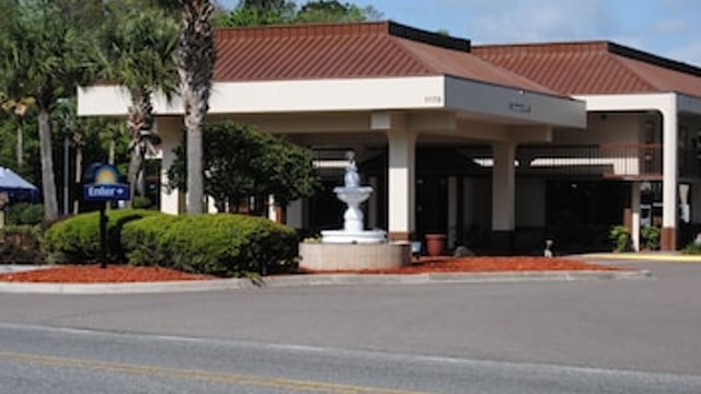 Days Inn by Wyndham Jacksonville Airport hotel detail image 2
