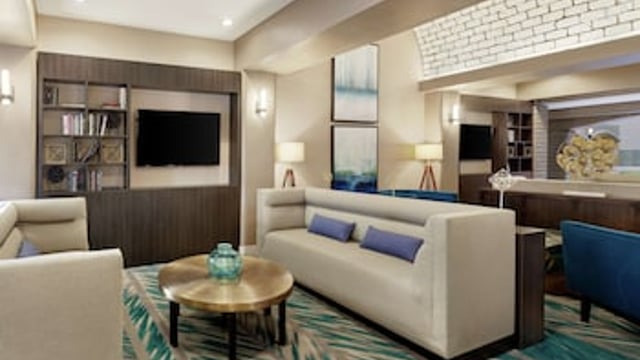 Embassy Suites by Hilton Arcadia Pasadena Area hotel detail image 3