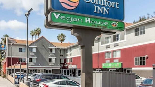 Comfort Inn Los Angeles near Hollywood hotel detail image 3