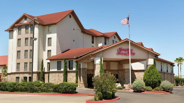Hampton Inn & Suites Houston/Clear Lake-Nasa Area hotel detail image 2