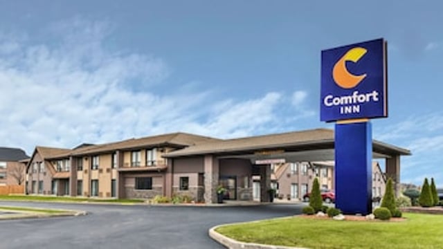 Comfort Inn Windsor hotel detail image 1