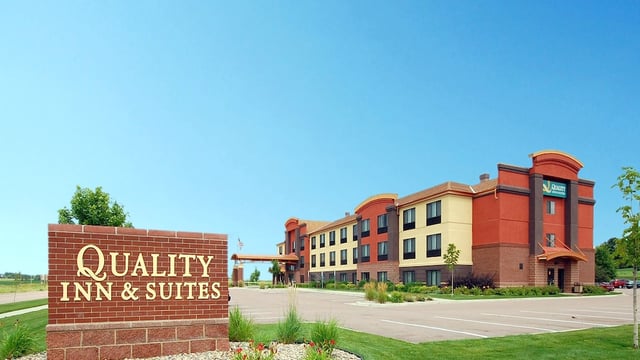 Quality Inn & Suites Airport North hotel detail image 1