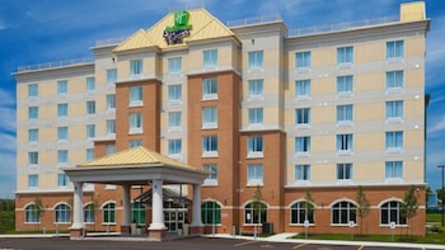 Holiday Inn Express Hotel & Suites CLARINGTON - BOWMANVILLE, an IHG Hotel hotel detail image 1