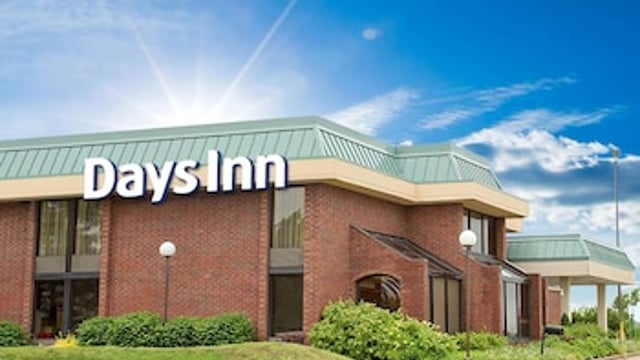 Days Inn by Wyndham Rolla hotel detail image 2