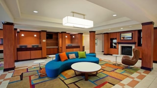 Fairfield Inn & Suites by Marriott Detroit Metro Airport Romulus hotel detail image 2