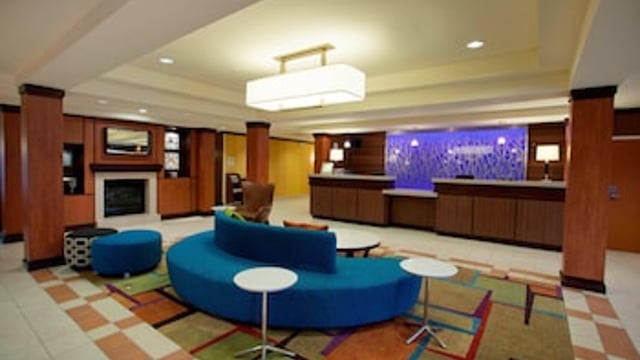 Fairfield Inn & Suites by Marriott Detroit Metro Airport Romulus hotel detail image 3