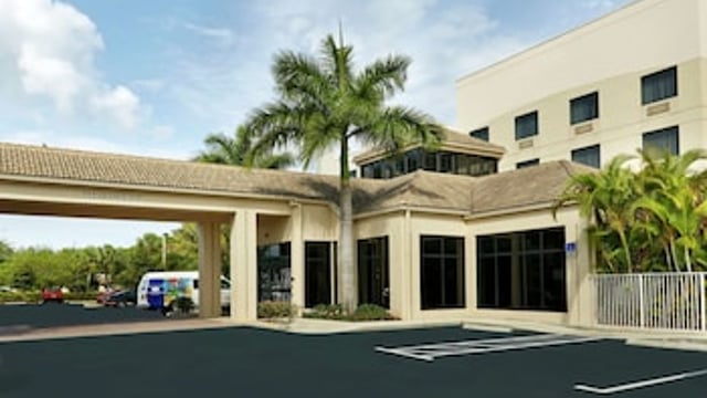 Hilton Garden Inn West Palm Beach Airport hotel detail image 1