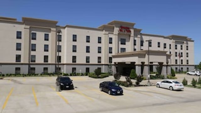 Hampton Inn & Suites McAlester hotel detail image 1
