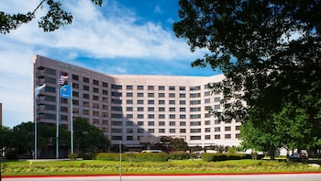 DoubleTree by Hilton Tulsa - Warren Place hotel detail image 1
