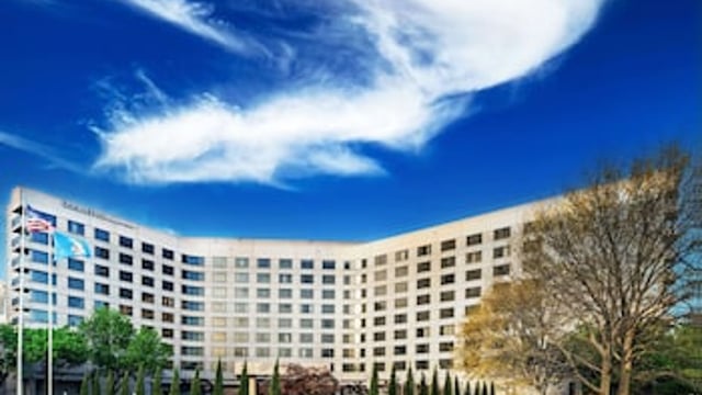 DoubleTree by Hilton Tulsa - Warren Place hotel detail image 2