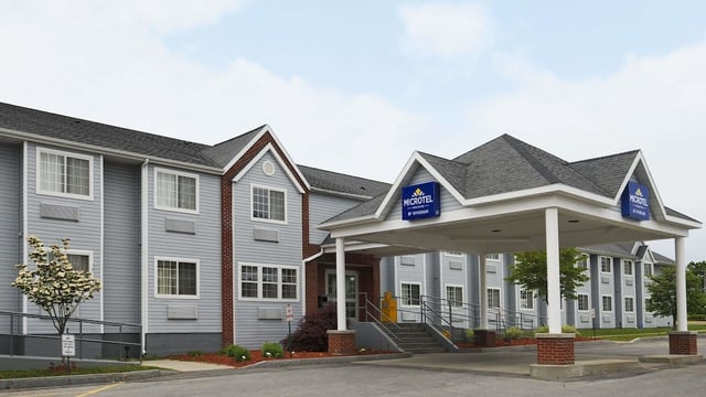 Microtel Inn & Suites by Wyndham Baldwinsville/Syracuse hotel detail image 1