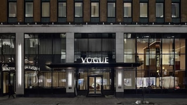 Vogue Hotel Montreal Downtown, Curio Collection by Hilton hotel detail image 1