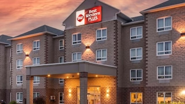 Best Western Plus Dartmouth Hotel & Suites hotel detail image 2