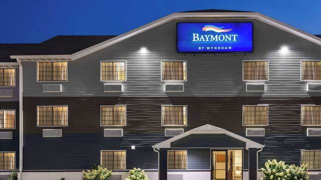 Baymont by Wyndham Cedar Rapids hotel detail image 1