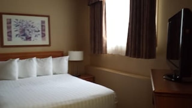 Days Inn & Suites by Wyndham West Edmonton hotel detail image 3