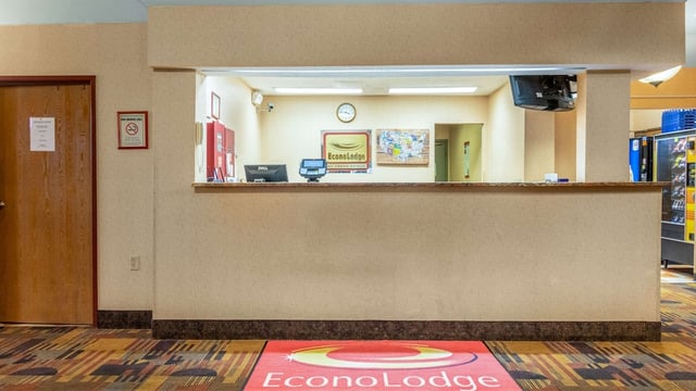 Econo Lodge Kent - Akron West hotel detail image 3