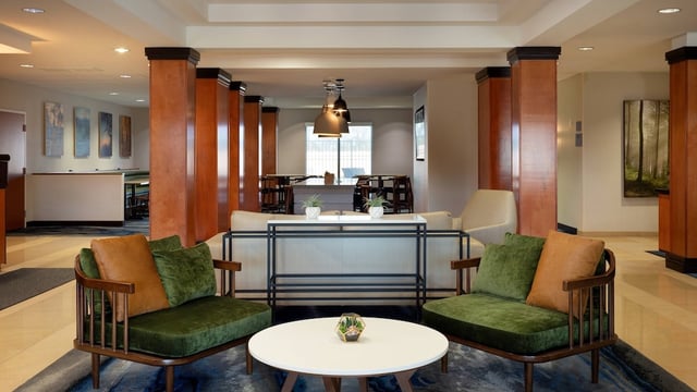 Fairfield Inn & Suites by Marriott Redding hotel detail image 3