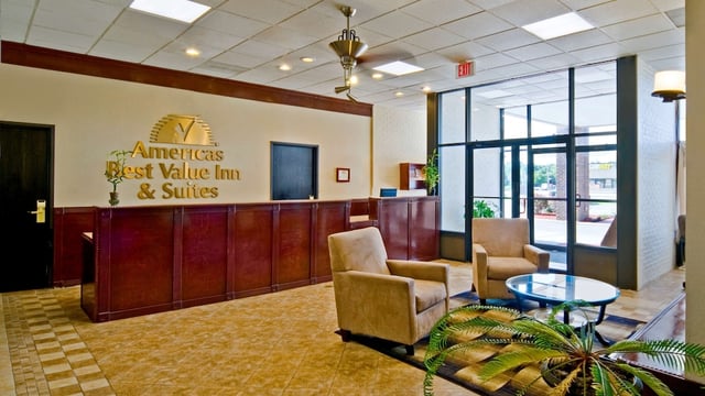 Americas Best Value Inn & Suites Hesston hotel detail image 3