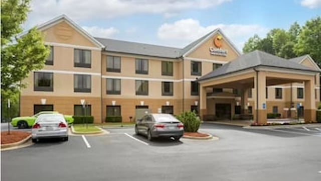 Comfort Inn & Suites Peachtree Corners hotel detail image 1