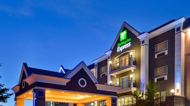 Holiday Inn Express Hotel & Suites Calgary S-Macleod Trail S, an IHG Hotel hotel detail image 1