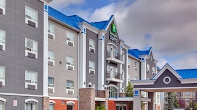 Holiday Inn Express Hotel & Suites Calgary S-Macleod Trail S, an IHG Hotel hotel detail image 3