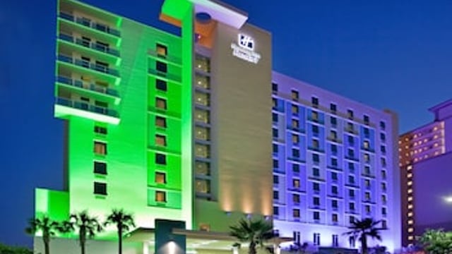 Holiday Inn Resort Pensacola Beach, an IHG Hotel hotel detail image 3