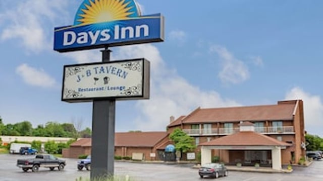 Days Inn by Wyndham Cincinnati East hotel detail image 1