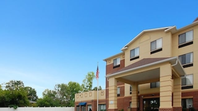 Comfort Inn & Suites Montgomery Eastchase hotel detail image 1