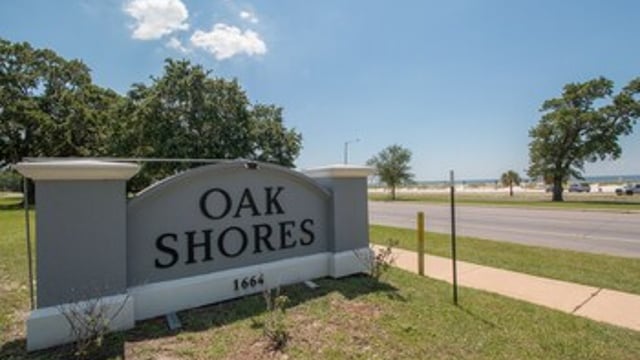 Oak Shores Studio 6 hotel detail image 1