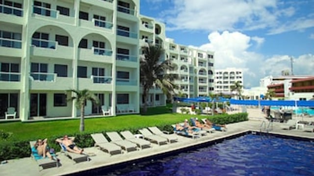 Aquamarina Beach Resort hotel detail image 1